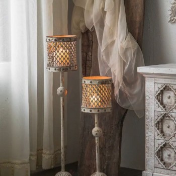 شمعدان طقم  معدني ابيض معتق بحجمين 4023