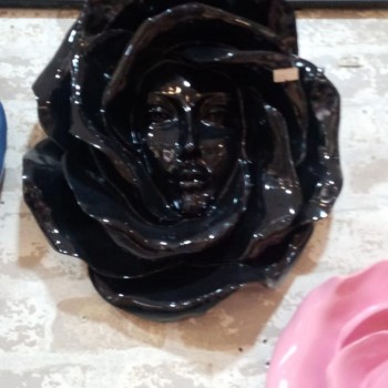 ديكور جداري من سراميك بتصميم وجه ببتلات الروز ابداعي جذاب 0107 ديكور جداري من سراميك بتصميم وجه ببتلات الروز ابداعي جذاب 0107