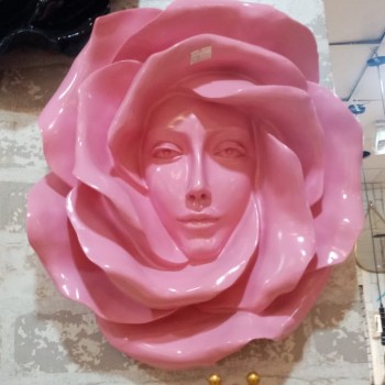 ديكور جداري من سراميك بتصميم وجه ببتلات الروز ابداعي جذاب 0107 ديكور جداري من سراميك بتصميم وجه ببتلات الروز ابداعي جذاب 0107