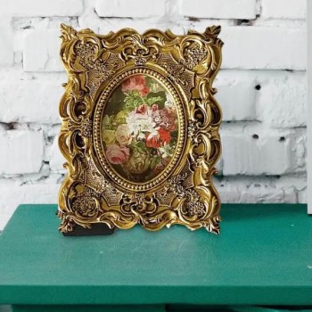 برواز ذهبي بزخارف كلاسيكيه جذابه -L5202