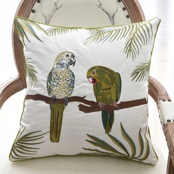 مخده قماشيه مطرزه بتصميم طيور -L5183