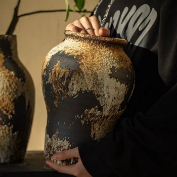 فازه  فخاريه صلبه ملائمه لديكور المنزل -5478