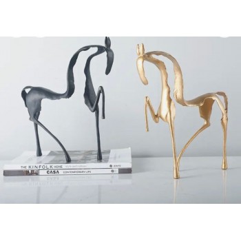 تحفه حصان معدن ملائم سطح المكتب بتصميم فن ابداعي متوفر للونين -L5497 تحفه حصان معدن ملائم سطح المكتب بتصميم فن ابداعي متوفر للونين -L5497