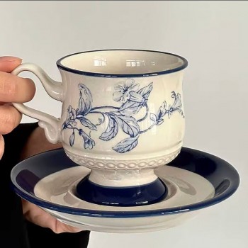 طقم كوب وصحن من سيراميك بتصميم اوربي انيق -L6294