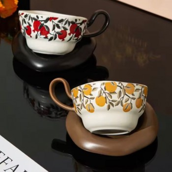 كوب شاي وصحن سيراميك بتصميم فاخر متوفر للونين -6287