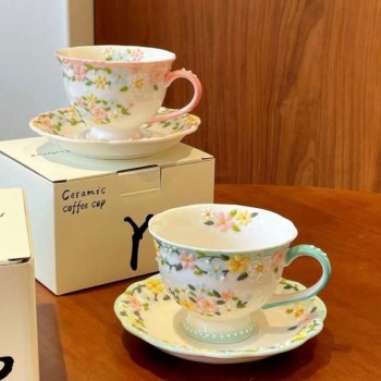 كوب وصحن سيراميك مورد بتصميم اوربي فاخر متوفر للونين -L6293