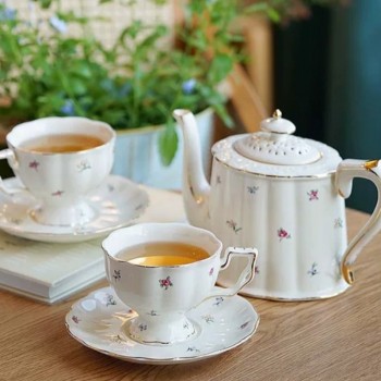 طقم بورسلان فاخر للشاي طقم بورسلان فاخر للشاي