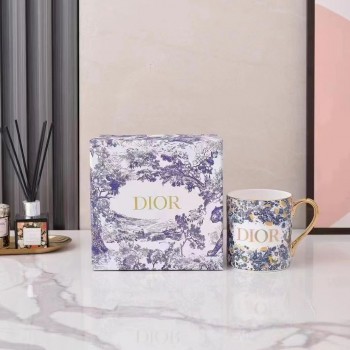 كوب مج dior عالي درجة أولى كوب مج dior عالي درجة أولى