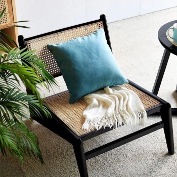 كرسي خشب مصنوع من الراتان الطبيعي كرسي خشب مصنوع من الراتان الطبيعي