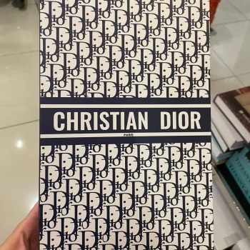 صندوق قابل للفتح بتصميم كتاب ch 