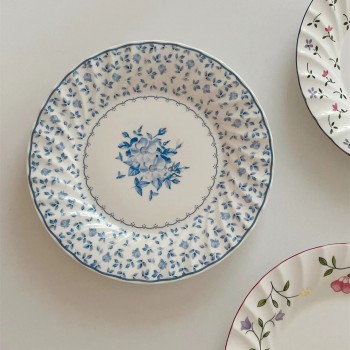 صحن بورسلان بالورود الزرقاء صحن بورسلان بالورود الزرقاء