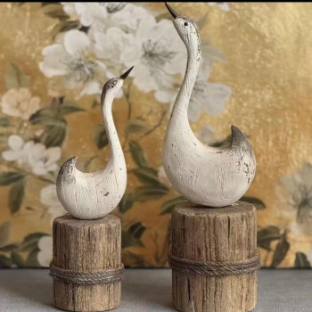 تحفه طائر البجع بتصميم ريفي كلاسيكي متوفر الحجمين L8622