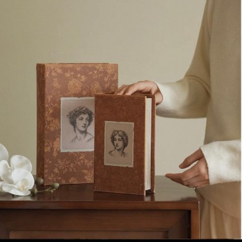 طقم صندوق تخزين أضف لمسة من الأناقة الكلاسيكية إلى مساحتك الخاصة مع هذه القطع الفنية المستوحاة من الطراز الفيكتوري  8591