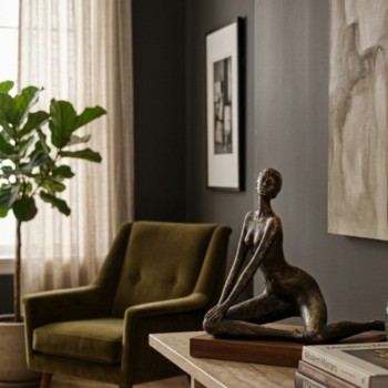 تحفه فنيه عصرية تجسد  فن الجسم، وهو مصمم ليضفي لمسة من الهدوء والرقي على المساحات الداخليةL8568