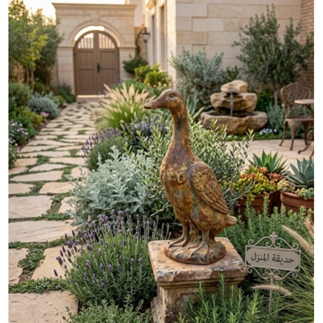 تحفه بطه تم تصميم هذه القطعة بعناية فائقة لتجسد المظهر المميز لبط، بوقفته الشامخة وتفاصيله الدقيقة التي توحي بالأصالةL8553