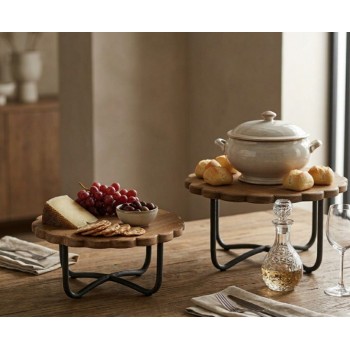 طقم صينيه ستاند خشبي يجمع بين جمال الخشب ومتانه القاعده المعدنيه العدد 2     L8615