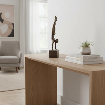 تحفه فنيه تجسد القوة والسكينةو التوازن والرشاقةL8575