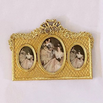 اطار ذهبي مزخرف -L3028