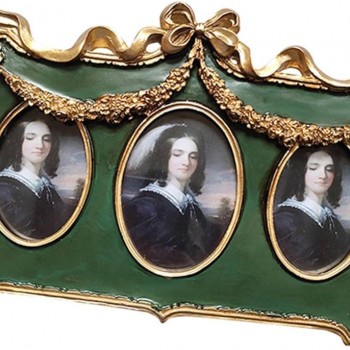 برواز ذهبي  بتصميم انجليزي L3029