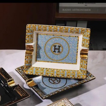 طفاية سجائر سيراميك هرمز -L3340 طفاية سجائر سيراميك هرمز -L3340