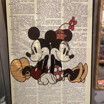 لوحه جداري باطار خشبي اسود k23