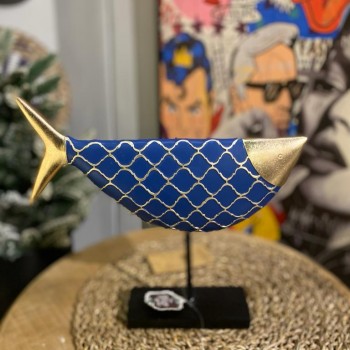 تحفة سمكه استاند باللون الازرق 