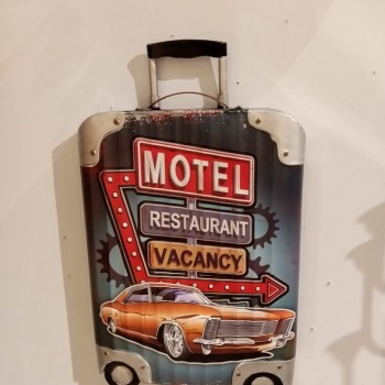 لوحه جداريه بتصميم حقيبة السفر -58