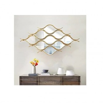 مرايا جداريه مدمجه بخطوط معدنيه ذهبيه 