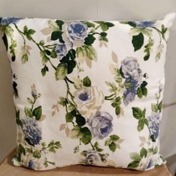 غطاء خداديه بحشوه مطبوع برسمة الورود