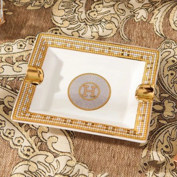 طفايه سجائر صغير الحجم-2- 3348