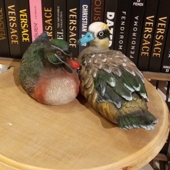 تحفة بطتين متلاصقتين  ملائم للحدائق 