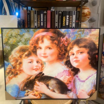 لوحه جداري فكتوريا باطار اسود خشبي -k42