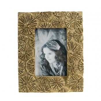 برواز صور مزخرف باللون الذهبي العتيق مع ملمس بارزبتصميم شبيه بالنجوم أو بتلات الأزهار8396 برواز صور مزخرف باللون الذهبي العتيق مع ملمس بارزبتصميم شبيه بالنجوم أو بتلات الأزهار8396