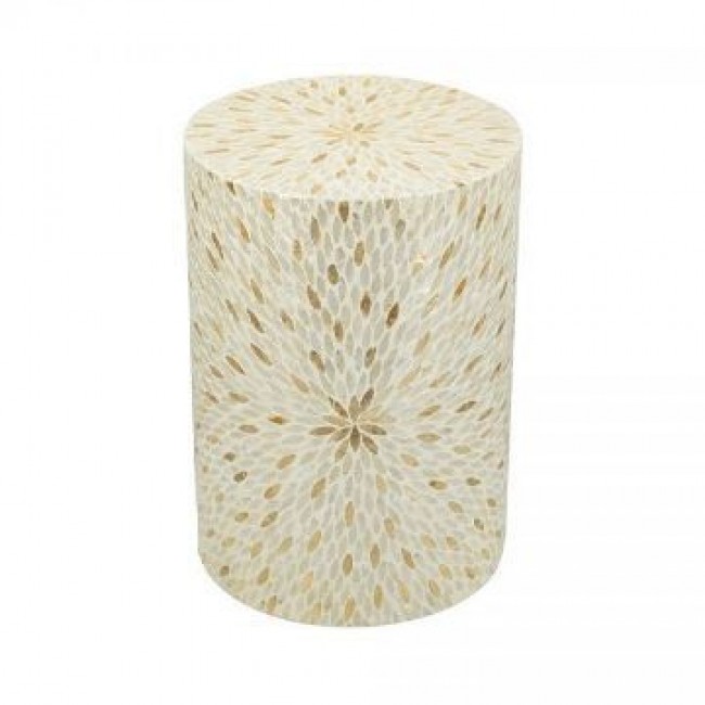 طاوله جانبيه بتصميم هندسي مطعم بصدف طبيعي بلمسات عصريه 8183