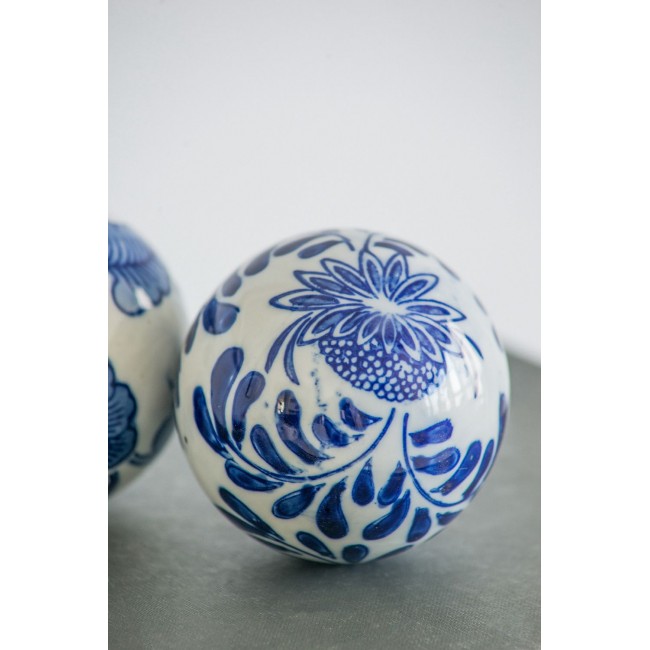 طقم الكرات المزخرفة بالسراميك الأزرق والأبيض 4 قطع 8291