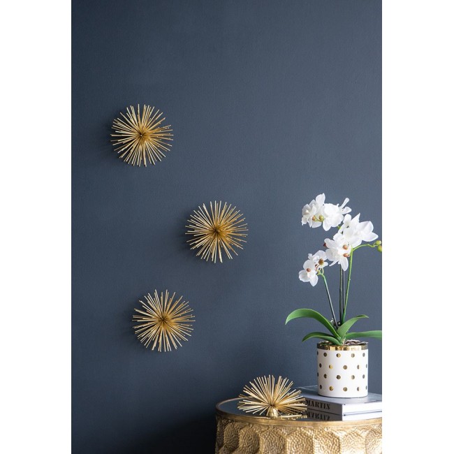 كرة زينة معدنية ذهبيه بتصميم بجسم قنفذ شوكي 8233 كرة زينة معدنية ذهبيه بتصميم بجسم قنفذ شوكي 8233