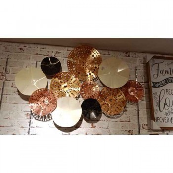 ديكور حائط بدوائر معدنيه ديكور حائط بدوائر معدنيه