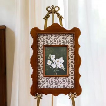 لوحه جداريه باطار خشبي مموج بتصميم كلاسيكي 9281 لوحه جداريه باطار خشبي مموج بتصميم كلاسيكي 9281