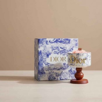 شمعدان سيراميك بشمعه زهور بقاعده خشبيه بتصميم عصري من ديور 9080 شمعدان سيراميك بشمعه زهور بقاعده خشبيه بتصميم عصري من ديور 9080