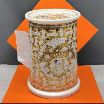 علبه منادبل اسطوانيه من سيراميك هيرمز بلمسات عصريه 8648