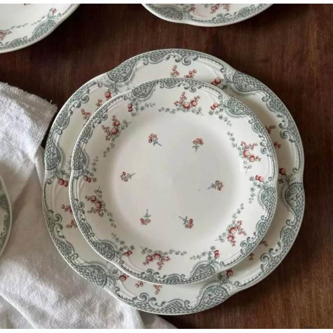 صحن سيراميك مموج الحواف ومزخرف بتصميم ريفي فرنسي متوفر الحجمين 9017