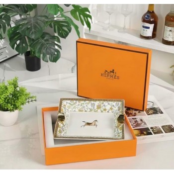 طفايه سجائر سراميك فاخر من هيرمز L9055 طفايه سجائر سراميك فاخر من هيرمز L9055