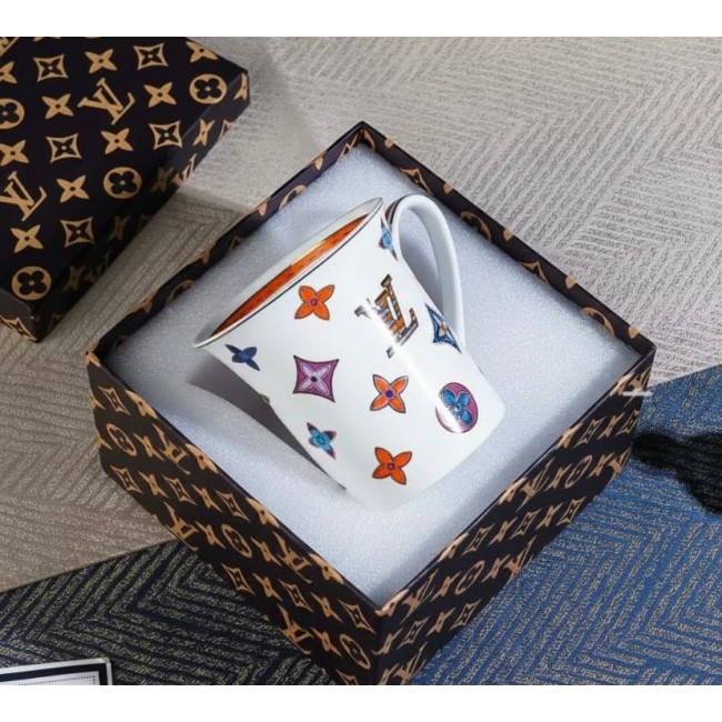  كوب سيراميك بتصميم شعارلويس فينتون 9051