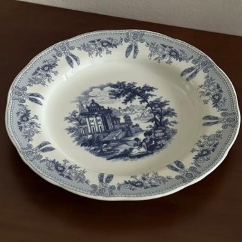 صحن سراميك فاخر بزخارف زرقاء ريفيه كلاسيكي 9334 صحن سراميك فاخر بزخارف زرقاء ريفيه كلاسيكي 9334