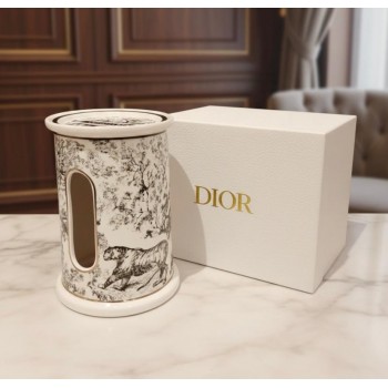 علبه مناديل اسطوانيه كلاسيكيه من براند ديور 8650