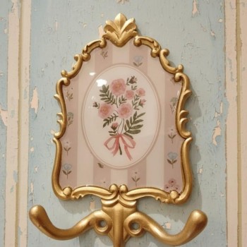 علاق جداري مزخرف بالزهور الذهبية بطراز اوربي 9310