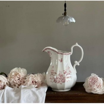 فازه ابريق بتصميم اوربي بلمسات ريفيه 9001