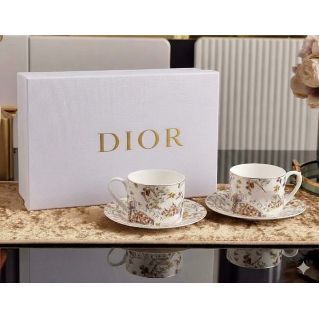 طقم كوب وصحن سيراميك برسومات نباتيه راقيه من براند ديور العدد2 قطع L9078