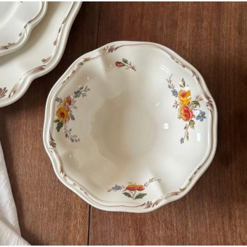 صحن سيراميك عميق بزخارف زهور بتصميم  فرنسي فاخر 9010