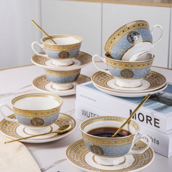 طقم كوب وصحن سراميك بتصميم انيق من هيرمز عدد 18قطعه 8654 طقم كوب وصحن سراميك بتصميم انيق من هيرمز عدد 18قطعه 8654
